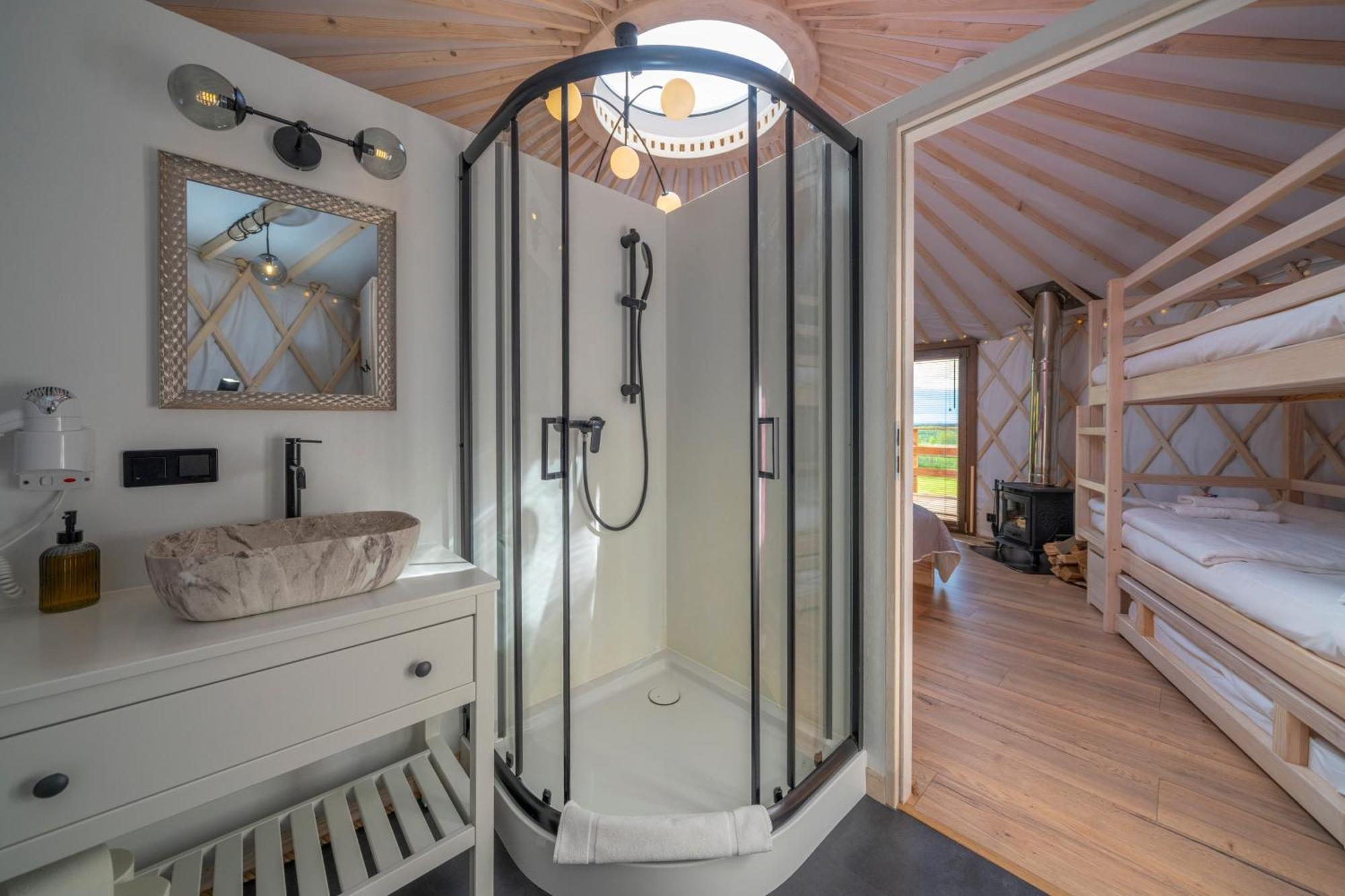 Bed and Breakfast Dom W Domu - Izera Glamping Gajowka  Camera foto